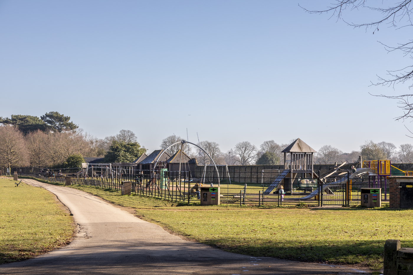 can you cycle in bushy park